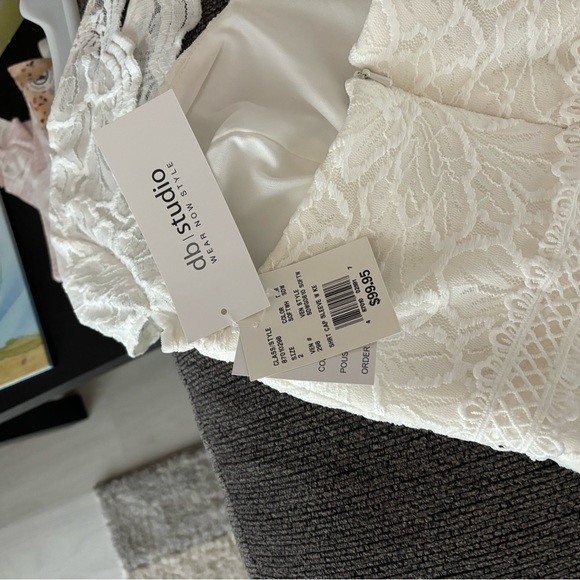 DB Studio fitted lace white dress below-the-knee. Never worn with tags - Picture 6 of 6